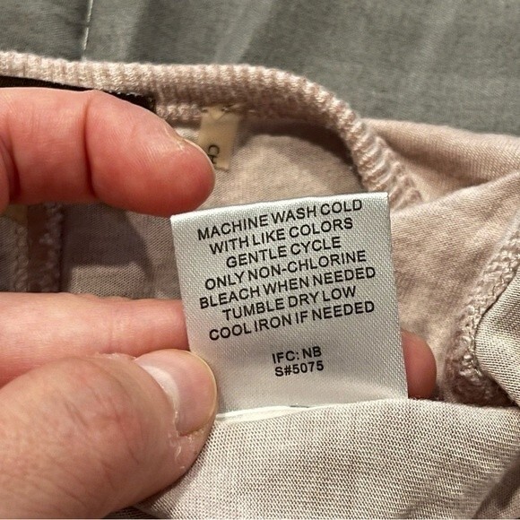 Crosby Washed Pink Scoop Neck Long Sleeve Top Size XL - Picture 8 of 10